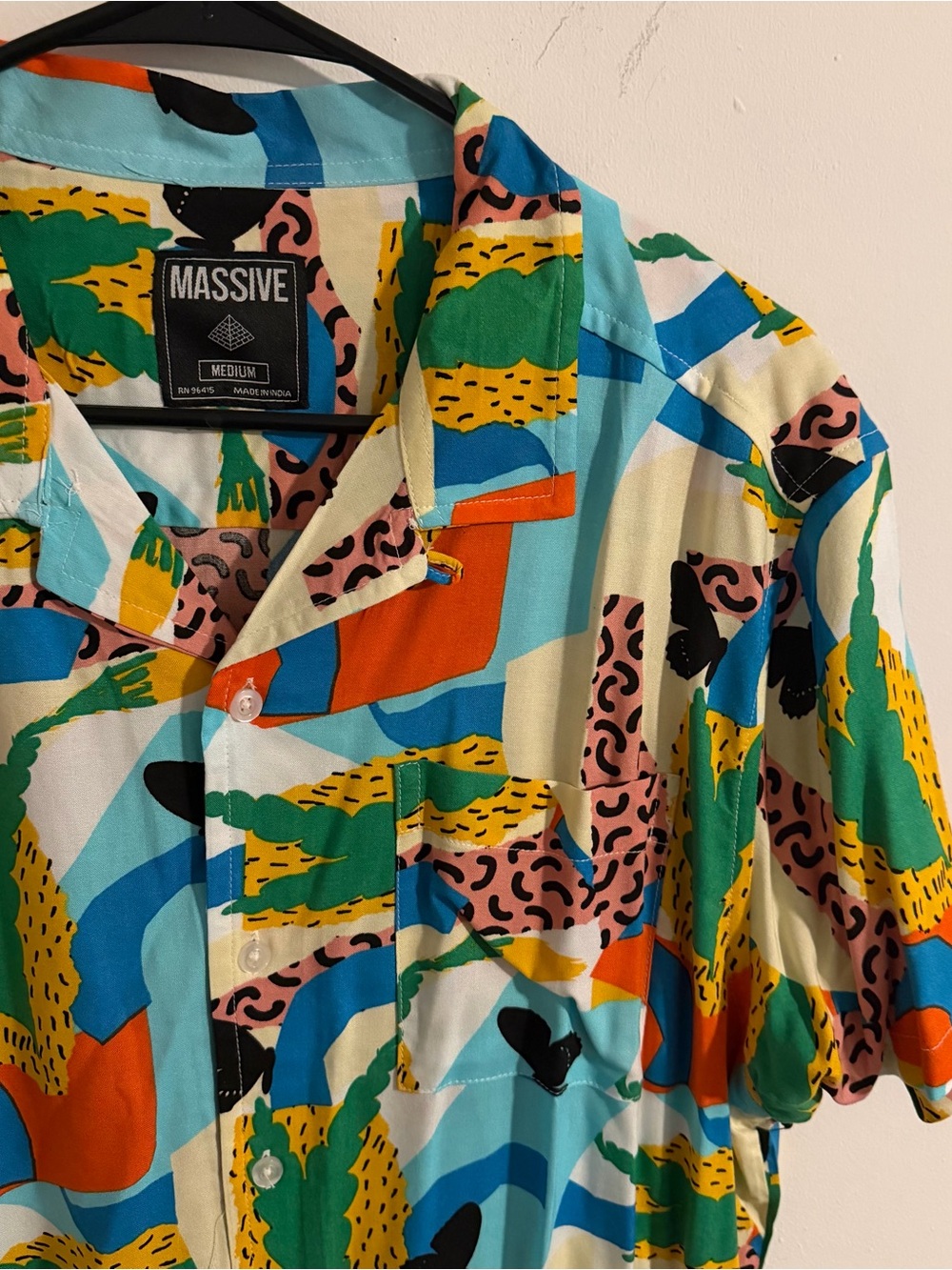 MASSIVE Men's Multicolor Abstract Print Short Sleeve Button-Down Shirt